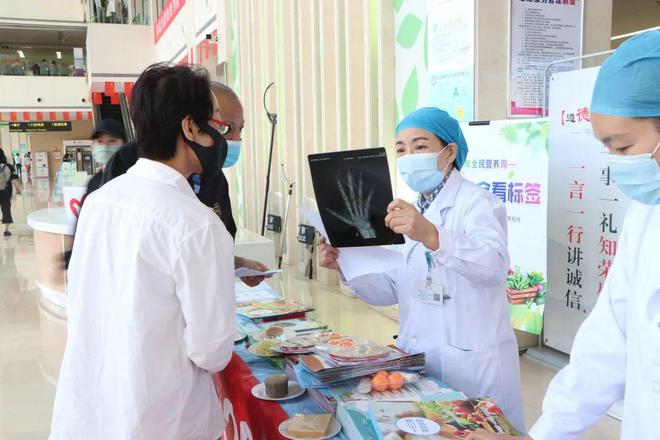 膳食新指南，健康常相伴——大同市第一人民醫(yī)院第八屆全民營(yíng)養(yǎng)周活動(dòng)圓滿(mǎn)開(kāi)展